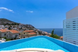 Villa Bride Premium | Kalkan Kalamar’da Deniz Manzaralı Jakuzili Villa
