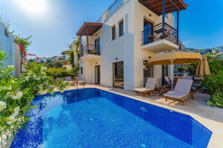 Villa Misket – 3 Yatak Odalı, 6 Kişilik Kalkan Merkez Tatil Villası