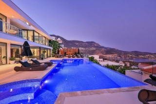 Villa Manila - Kalamar Koyu’nda Lüks ve Ferah Tatil Villası