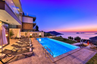 Villa Ayala | Kalkan Kızıltaş’ta Deniz Manzaralı, 5 Odalı Lüks Villa