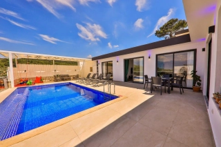 Villa Zeybek | Patara’da Korunaklı Jakuzili Özel Havuzlu Kiralık Villa