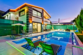 Villa Gold Sarıbelen | Kalkan Sarıbelen’de Jakuzili, Korunaklı 