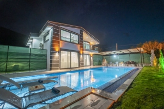 Villa Gold Sarıbelen | Kalkan Sarıbelen’de Jakuzili, Korunaklı 