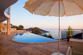 Villa Eagles Lodge |  6 Odalı, Özel Havuzlu, Geniş Aile Villası