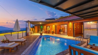 Villa Sakura – Kalkan Yeşilköy’de Huzurlu ve Korunaklı Bir Tatil