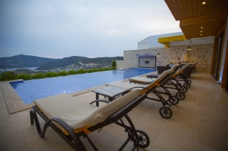 Villa Victoria | Kalkan Kördere’de Deniz Manzaralı, Jakuzili