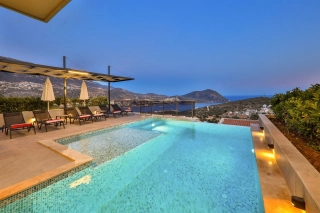 Villa Skylight Kalamar | Kalkan’da Deniz Manzaralı Sonsuzluk Havuzlu 