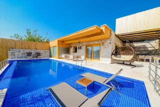 Villa Gıygılı 2 – Kalkan Ulugöl’de Doğa İçinde 2+1 Kiralık Villa
