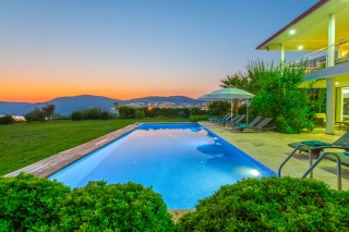 Villa Just – Kalkan Kışla Koyu’nda Eşsiz Deniz ve Doğa Manzaralı Lüks 