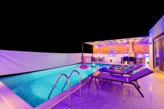 Villa Gıbrıs | Kalkan Ulugöl’de Jakuzili ve Korunaklı Kiralık Villa