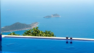 Villa Doruk: Muhteşem Deniz Manzaralı Sonsuzluk Havuzlu Lüks Tatil 