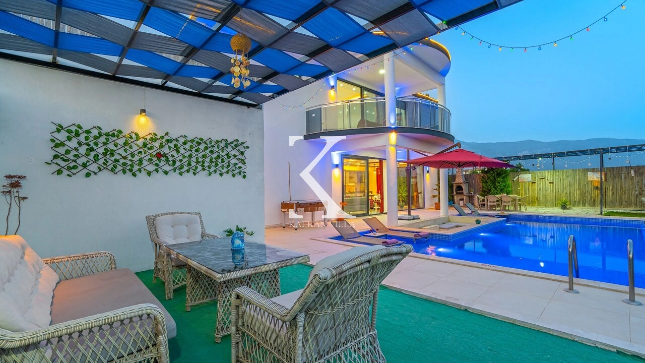 Villa Aksoy 2 | Kalkan Çayköy’de Jakuzili, Korunaklı, Özel Havuzlu