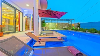 Villa Aksoy 2 | Kalkan Çayköy’de Jakuzili, Korunaklı, Özel Havuzlu