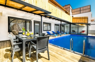 Villa Yazı 3 – Kalkan Ulugöl’de Korunaklı, Kapalı Havuzlu ve Jakuzili 