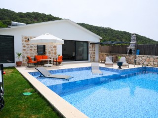Villa Gaia Sarıbelen – Kalkan’da Doğa İle İç İçe Lüks Tatil