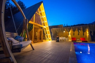 Villa Vakana – Kalkan Ulugöl’de Doğa İçinde Özel Havuzlu ve Jakuzili 