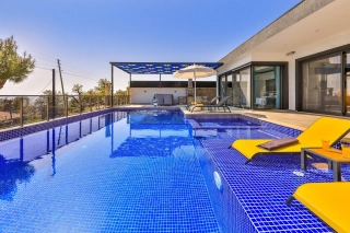 Villa Tayyar – Kalkan İslamlar’da Isıtmalı Kapalı Havuzlu Villa