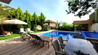 Villa Dere – İslamlar’da Korunaklı, Jakuzili ve Doğa İçinde Tatil Vill