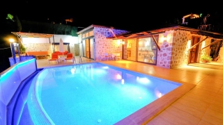 Villa Vanilya – İslamlar’da Korunaklı, Jakuzili Balayı Villası