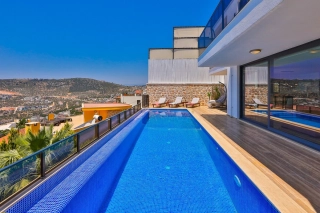 Villa Akasya – Deniz Manzaralı Lüks Tatil Villası