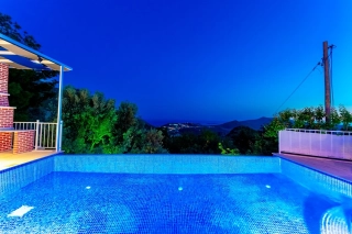 Villa Nairobi | Kalkan İslamlar’da Korunaklı Havuzlu Jakuzili Villa