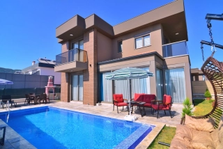 Villa Talia | Kalkan Çukurbağ’da Korunaklı Jakuzili Özel Havuzlu Villa