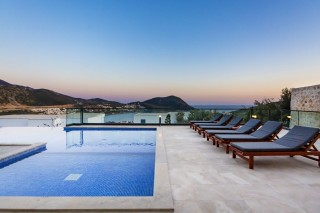 Villa Tigra – Kalkan’da Kalabalık Gruplar İçin Lüks Tatil Villası
