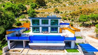 Villa Burcu Sarıbelen – Kalkan Sarıbelen’de Doğa İçinde Lüks ve Konfor