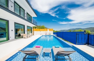 Villa Burcu Sarıbelen – Kalkan Sarıbelen’de Doğa İçinde Lüks ve Konfor