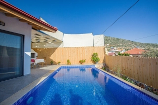 Villa Mina Kördere | Kalkan’da Jakuzili, Korunaklı, Doğa Manzaralı 