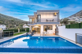 Villa Panora 1 | Deniz Manzaralı Jakuzili Kiralık Villa