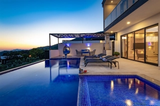 Villa Nur 2 | Kalkan İslamlar’da Havuzlu Korunaklı Villa
