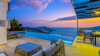 Villa Royal Kördere | Kalkan Kördere’de Deniz Manzaralı Jakuzili Villa