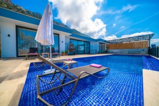 Villa Deste Duo – Kalkan Kördere’de Modern ve Konforlu Tatil Deneyimi
