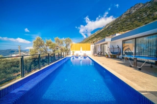 Villa Deste Duo – Kalkan Kördere’de Modern ve Konforlu Tatil Deneyimi