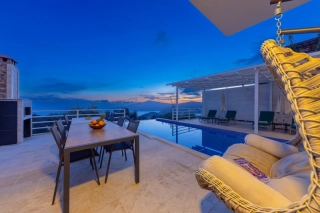 Villa Seçkin – Kalkan Kördere’de Deniz Manzaralı Lüks Villa