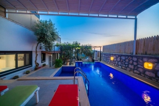 Villa Therapy Aqua – Kördere’de Korunaklı Havuzlu, Jakuzili Villa