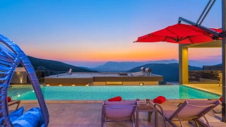 Villa Best | Kalkan Akbel’de Kapalı Havuzlu, Saunalı Kiralık Villa