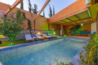 Villa Dacron – Kalkan Kördere’de Deniz Manzaralı Tatil Villası