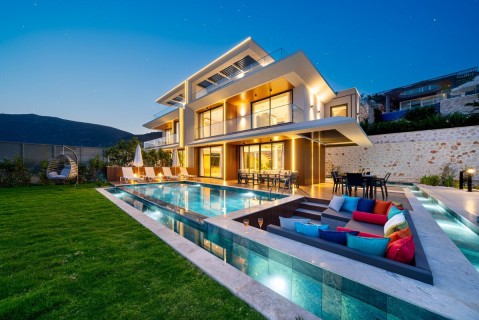 Villa Aura 
