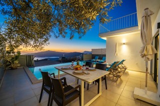 Villa Kayacan Kördere – Kalkan’da Modern Konfor ve Eşsiz Deniz Manzara