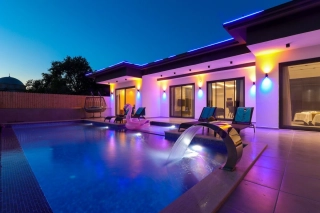 Villa Nara Kaş | Kaş Belenli’de Jakuzili, Korunaklı ve Doğa Manzaralı 