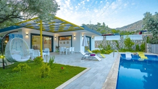 Villa Sukulent | Kalkan İslamlar’da Jakuzili & Saunalı Korunaklı Villa