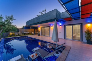 Villa Emek – Kalkan İslamlar’da Korunaklı Havuzlu Muhafazakâr Villa