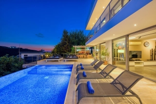 Villa Ela - Kalkan Akbel’de Deniz Manzaralı Lüks Tatil