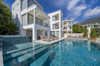 Villa Arden Ege | Kalkan’da Deniz Manzaralı ve Merkeze Yakın Lüks Vill