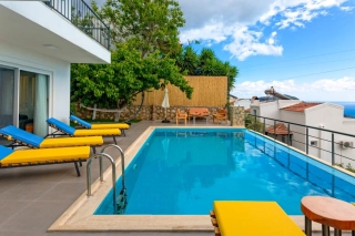 Villa Ardıç | Kalkan Kızıltaş’ta Jakuzili, Deniz Manzaralı Villa