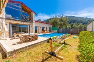 Villa Mabeyn – Kalkan İslamlar’da Kapalı Havuzlu Muhafazakâr Villa