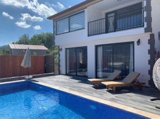 Villa Emir Sarıbelen – Doğa İçinde Korunaklı Havuzlu Jakuzili Balayı 