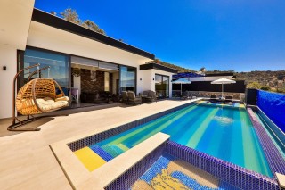 Villa Sevil 2 | Patara’ya Yakın, Korunaklı 14 m Havuzlu 2+1 Villa